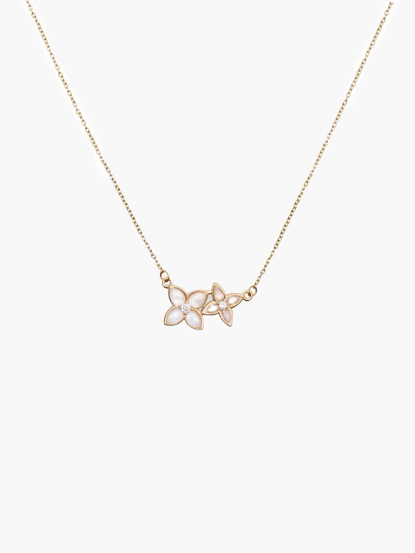 ZEYA - Camellia Gold Necklace - Adjustable 18 Carat Gold Plated Daisy Design for Perfect Fit
