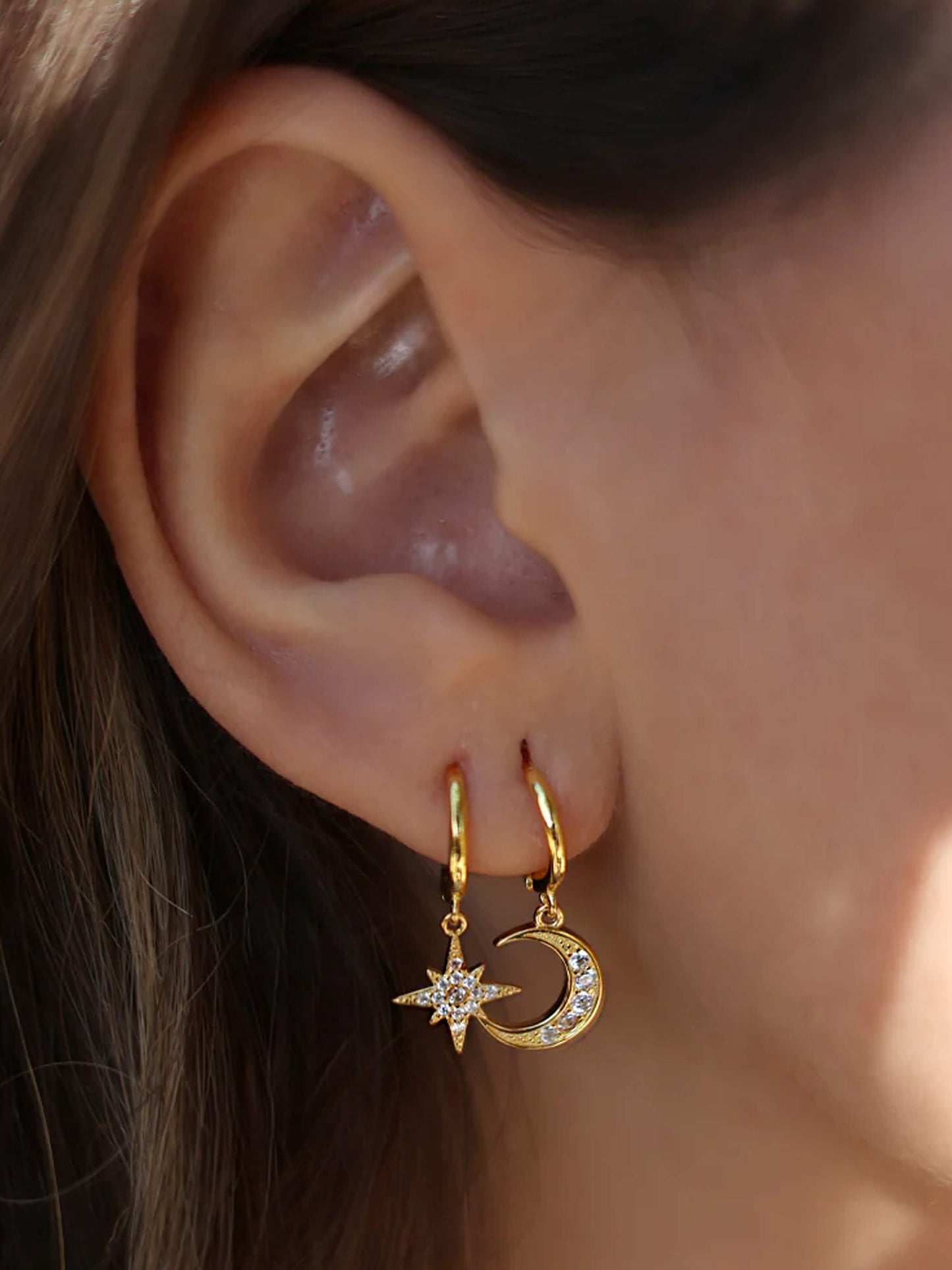 Clara Star Moon Hoop Piercing