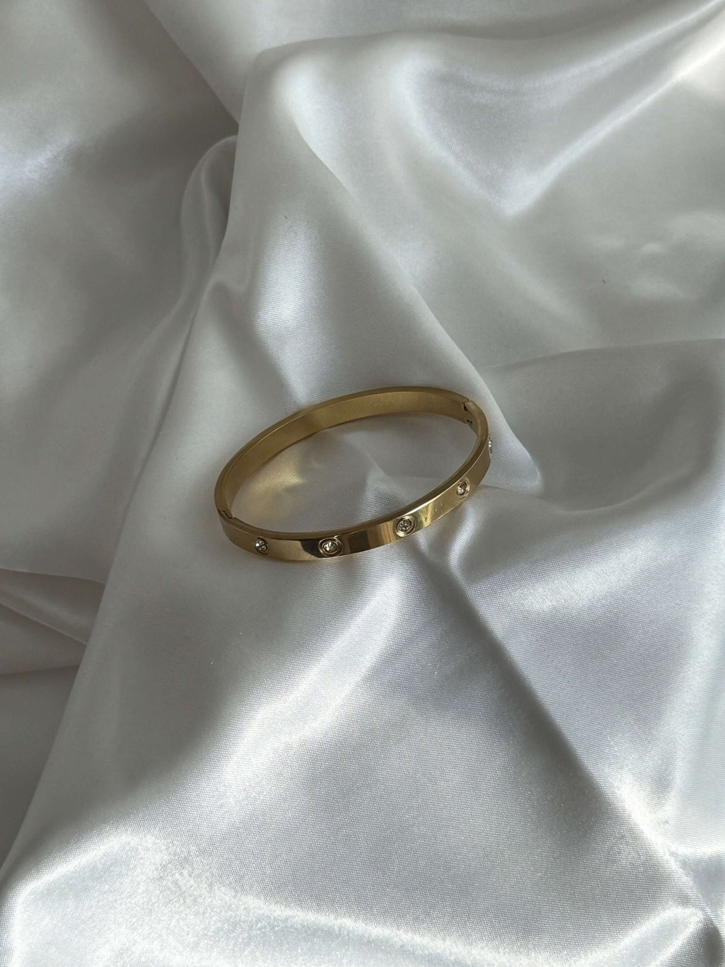 ZEYA - Zirconia Bangle