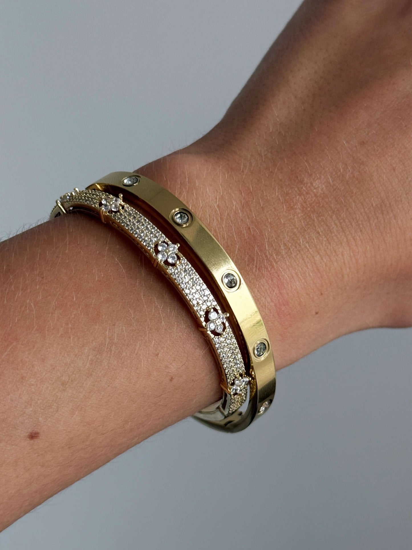 ZEYA - Zirconia Bangle